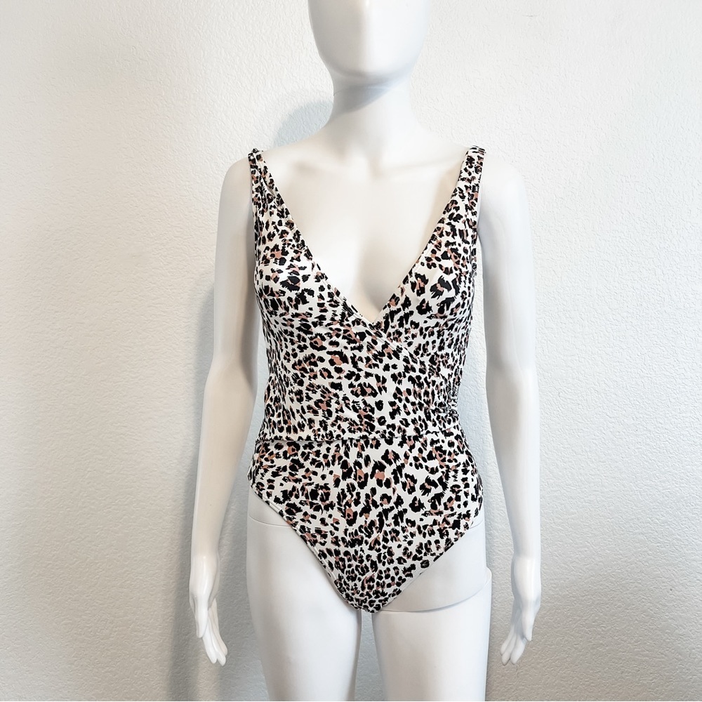 Mono b Size Small White Brown Black Leopard Print Plunge V-Neck One-Piece - Picture 1 of 8